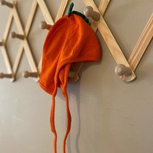 Hanna Andersson baby pumpkin hat